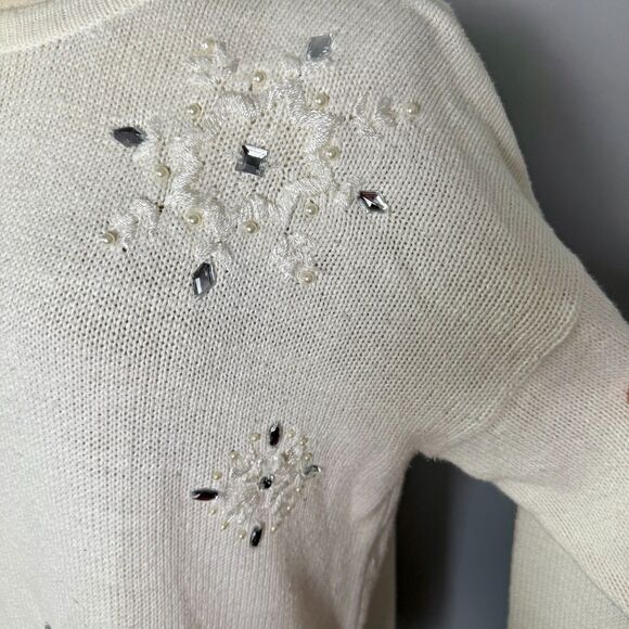 Women's White/Ivory Beaded Snowflake Sweater Holiday Embellished Crew Pullover - Picture 6 of 12